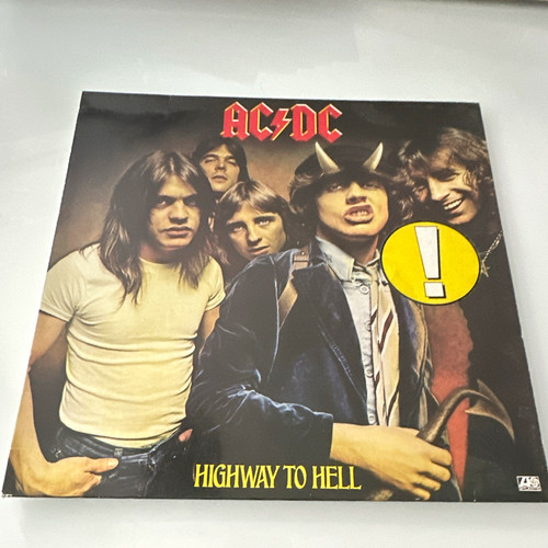 Highway to hell - -,