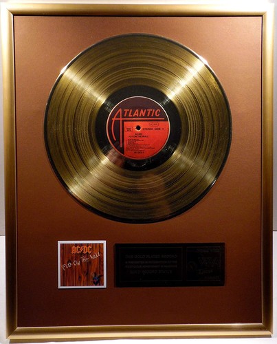 Fly on the wall - ac/dc,